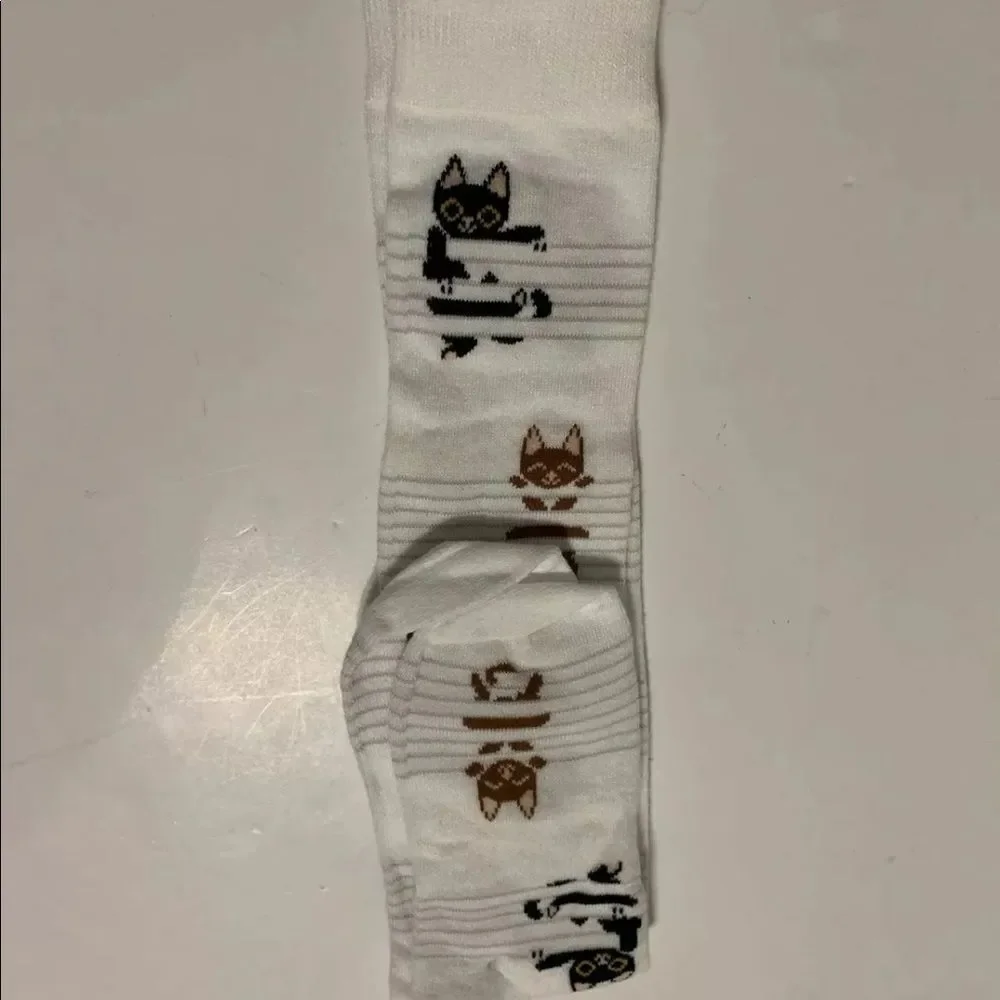 Xhilaration Knee High Cat Socks Size 4-10NWT NEW